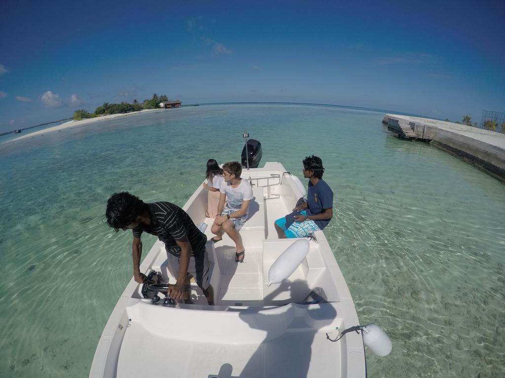 Отель Maldives Seashine Хураа Экстерьер фото