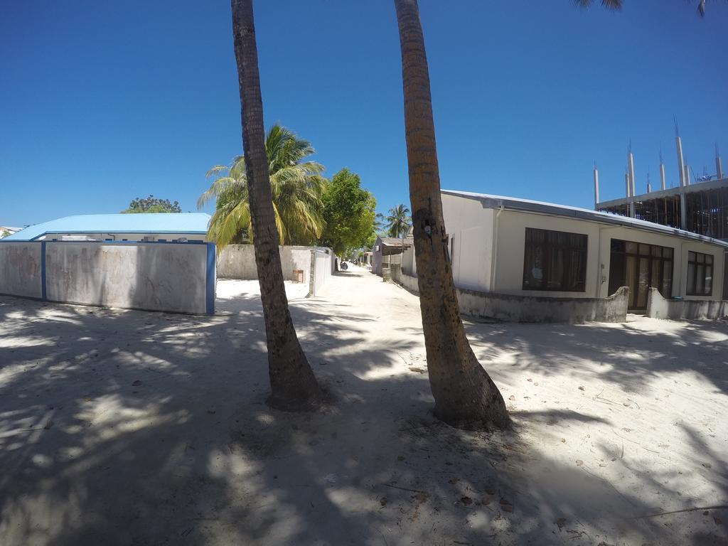 Отель Maldives Seashine Хураа Экстерьер фото