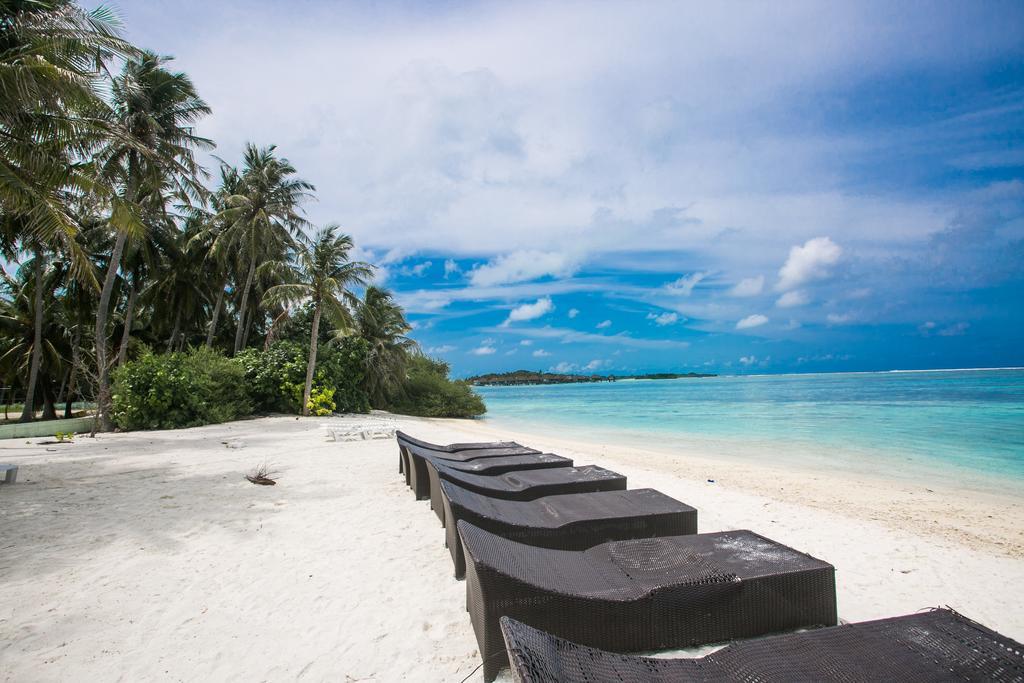 Отель Maldives Seashine Хураа Экстерьер фото